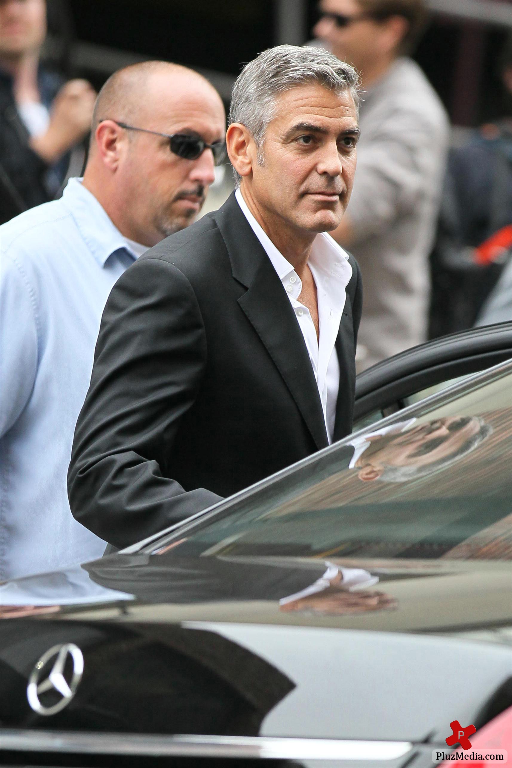 George Clooney on the set of a Mercedes Benz E300 L advert photos | Picture 78304